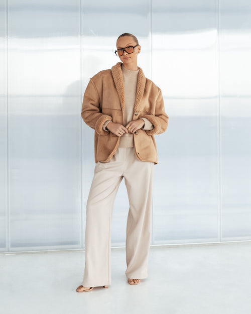 FAUX FUR/SHEARLING TAN SUEDE JACKET / WHITE CLOSET
